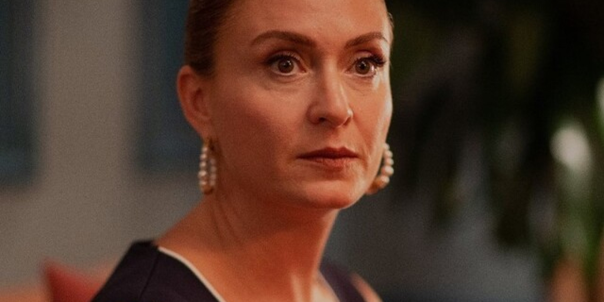 Ceyda Düvenci Kimdir ?